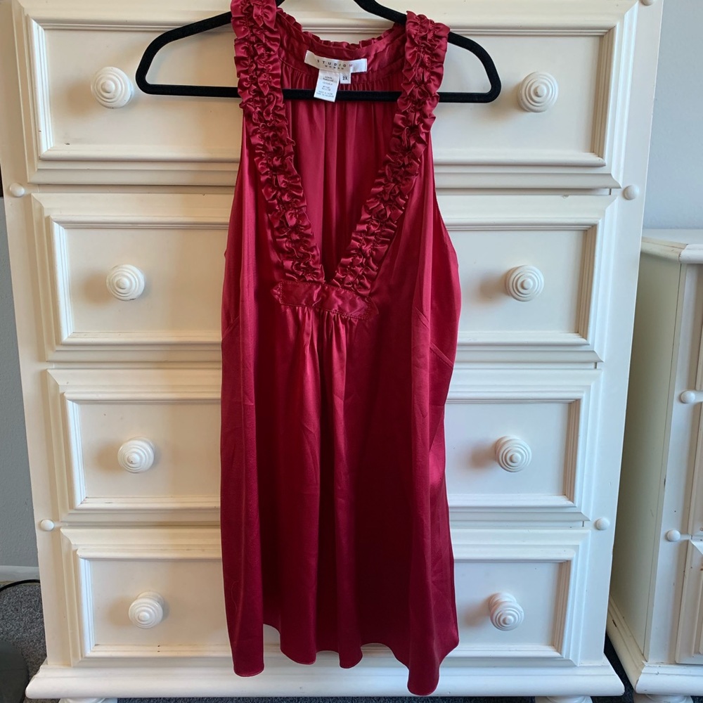 Studio M 2x blouse 100% silk sleeveless deep cut